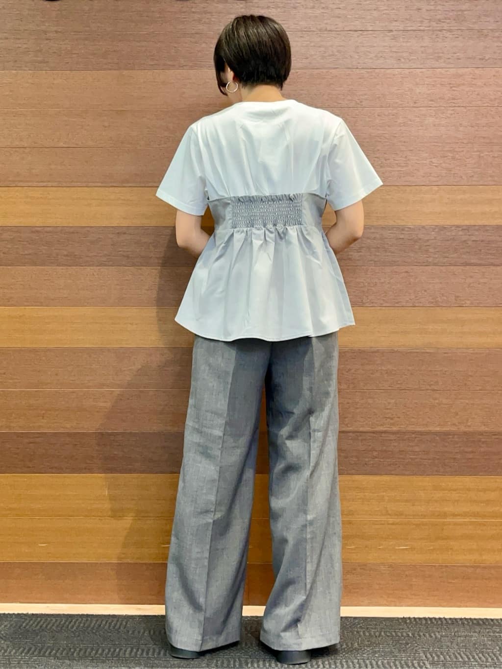 umiさんの「OPAQUE.CLIP｜ロゴフレンチスリーブニット【洗濯機洗い可／UV／接触冷感／抗ピル】」を使ったコーディネート