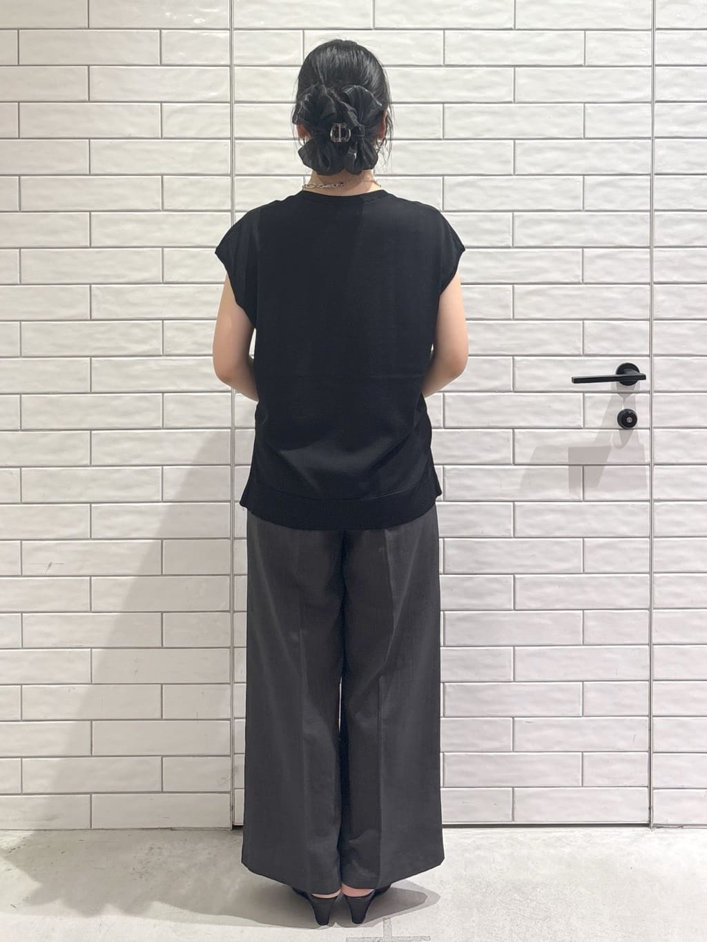 ayumiさんの「OPAQUE.CLIP｜ロゴフレンチスリーブニット【洗濯機洗い可／UV／接触冷感／抗ピル】」を使ったコーディネート