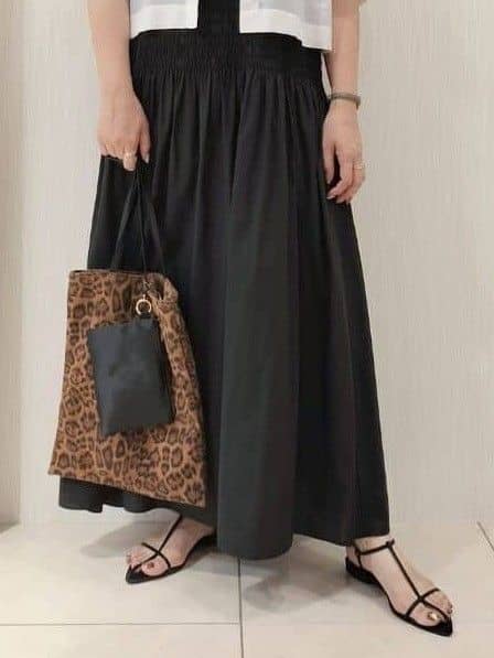 naokoさんの「UNTITLED｜【前開き/洗える】ショート丈シアーシャツ」を使ったコーディネート