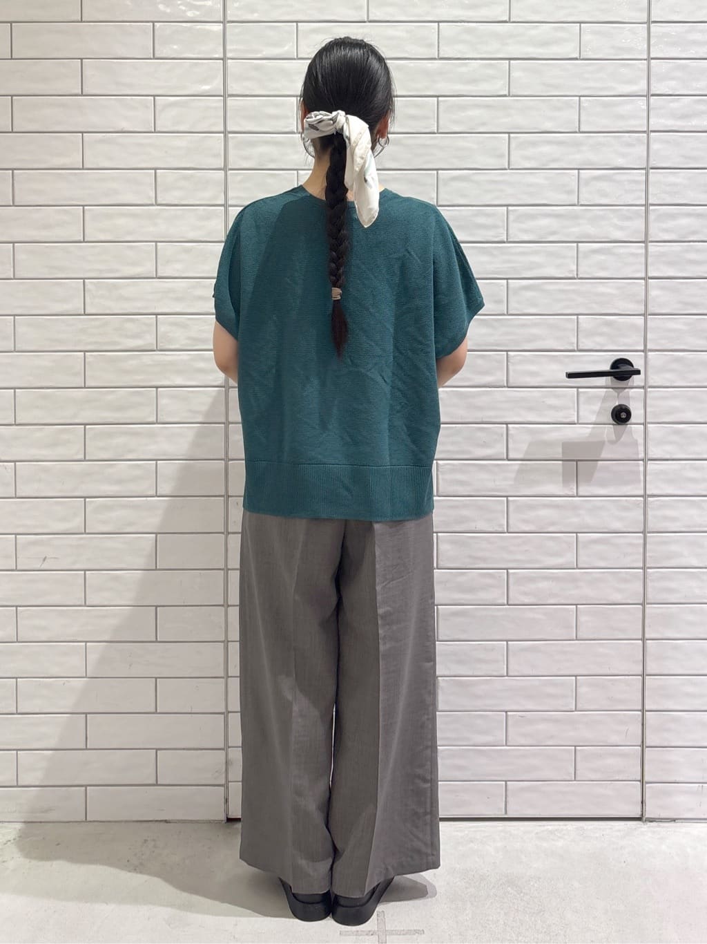 ayumiさんの「OPAQUE.CLIP｜《5色展開／S-LLサイズ》リラクシーメッシュニット【洗濯機洗い可】」を使ったコーディネート