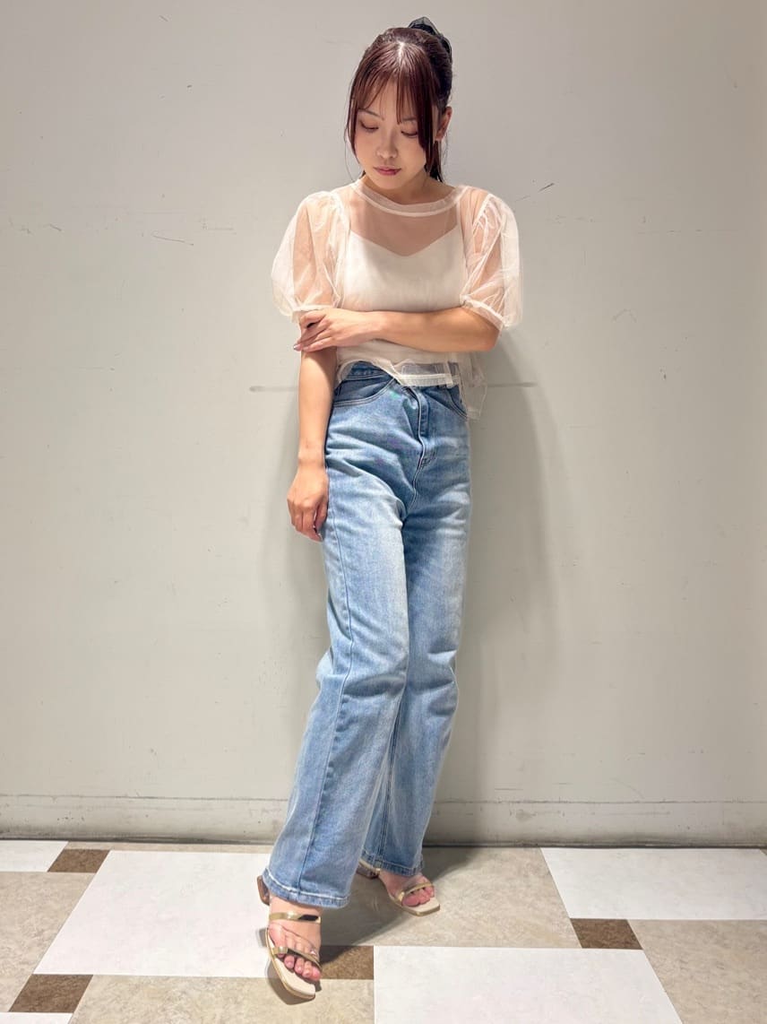 せらら⭐️さんの「ESPERANZA｜スクエアトゥクリアフラットヒールミュール」を使ったコーディネート