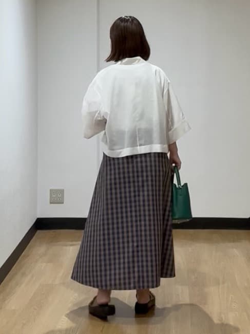 MIKIKOさんの「UNTITLED｜【前開き/洗える】ショート丈シアーシャツ」を使ったコーディネート