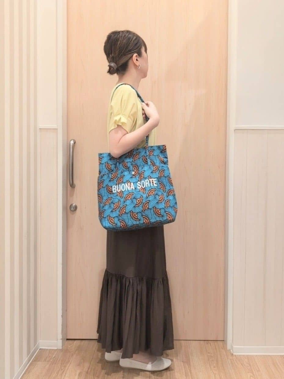あさんの「SHOO･LA･RUE｜【S-LL/UV/プチプラ】お袖タックで好印象 デザインTシャツ」を使ったコーディネート