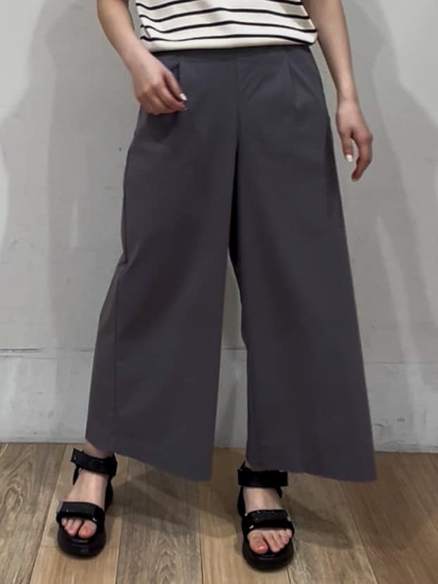 山さんさんの「grove｜サマーハイパーストレッチワイドパンツ」を使ったコーディネート