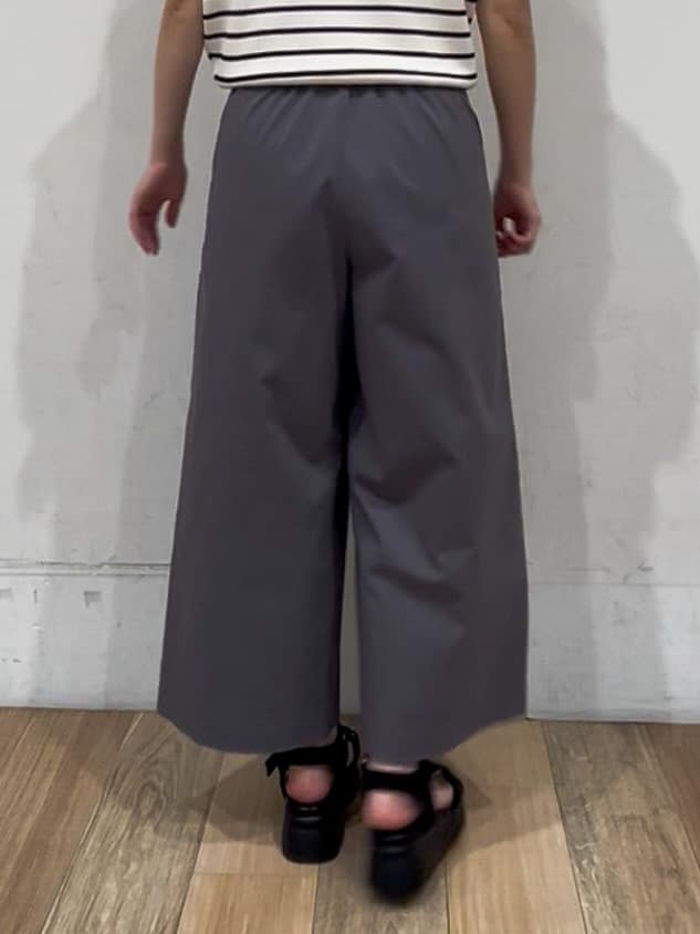 山さんさんの「grove｜サマーハイパーストレッチワイドパンツ」を使ったコーディネート