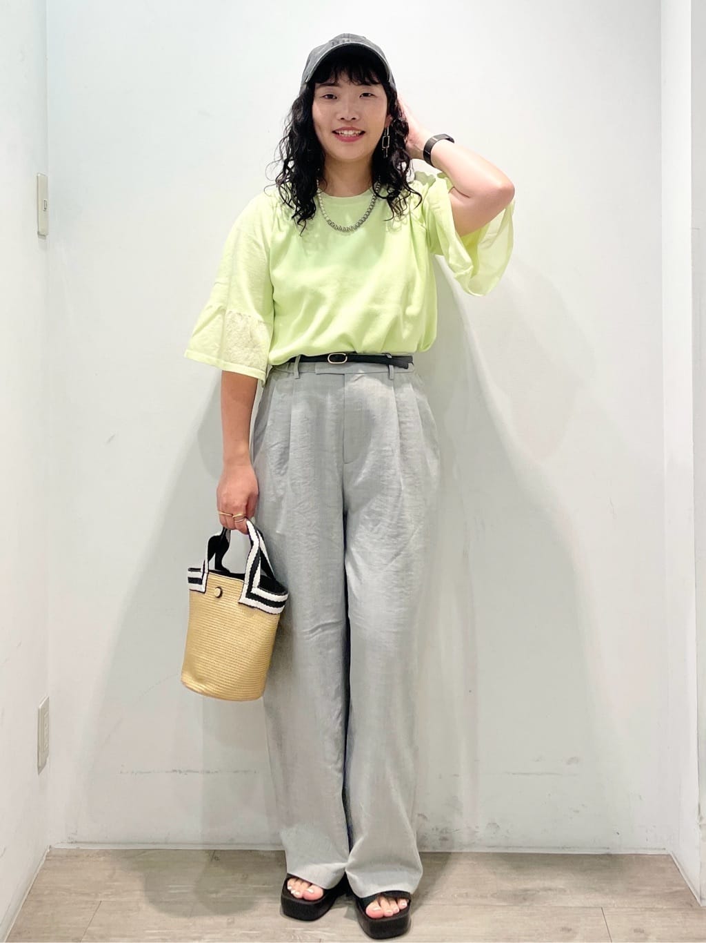 sumicaさんの「OPAQUE.CLIP｜《5色展開》シアーフレアスリーブニット【洗濯機洗い可】」を使ったコーディネート