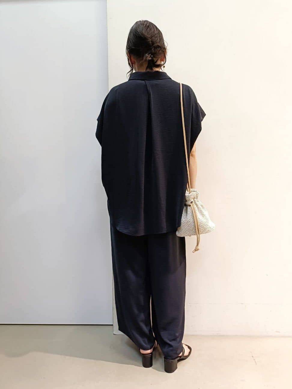 あんさんの「THE SHOP TK｜コットンライクブラウス【接触冷感/洗濯機OK/UV/セットアップ可】」を使ったコーディネート