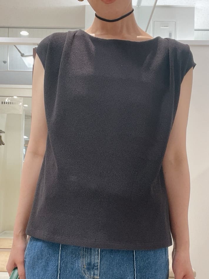 IWAMOさんの「UNTITLED｜【ジャージ素材】インナードッキングシアーカットソー」を使ったコーディネート