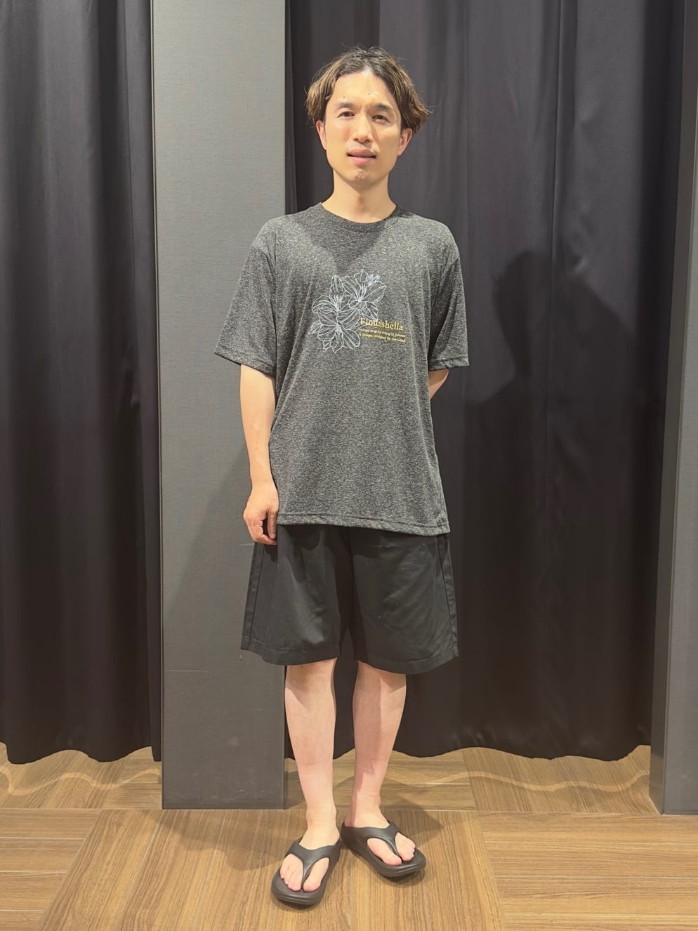 tomoyaさんの「THE SHOP TK｜ポリ麻刺繍半袖Tシャツ」を使ったコーディネート
