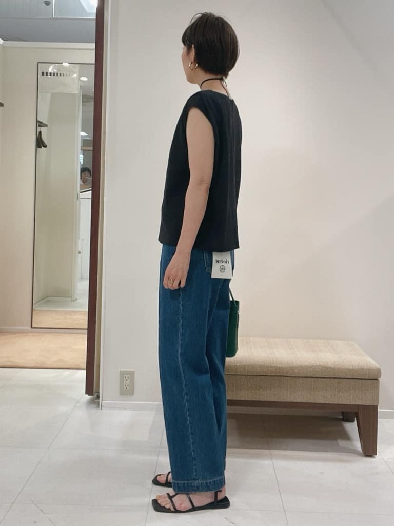 IWAMOさんの「UNTITLED｜【ジャージ素材】インナードッキングシアーカットソー」を使ったコーディネート