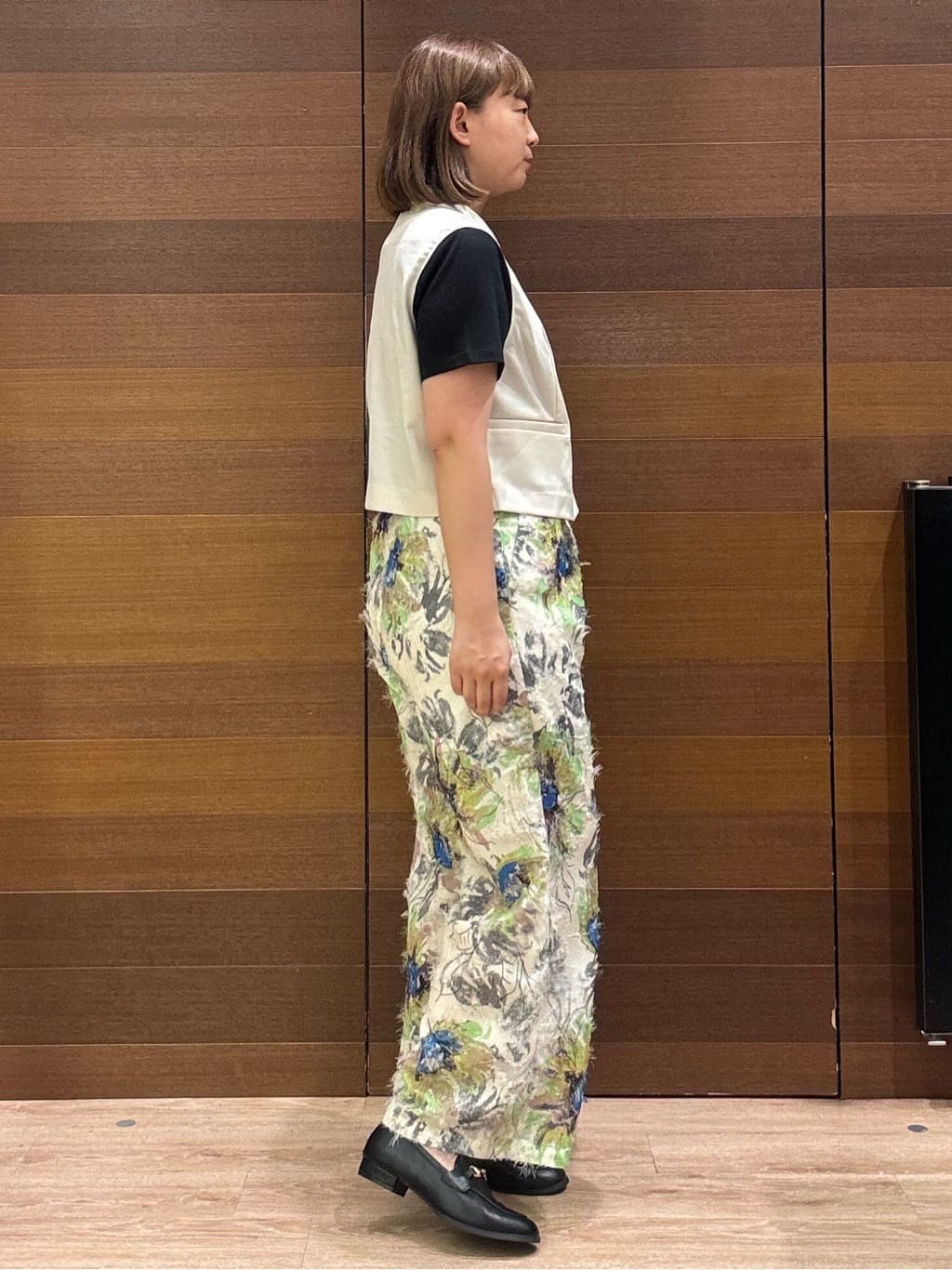 yumeさんの「OPAQUE.CLIP｜ショートテーラードジレ【接触冷感／洗濯機洗い可】」を使ったコーディネート