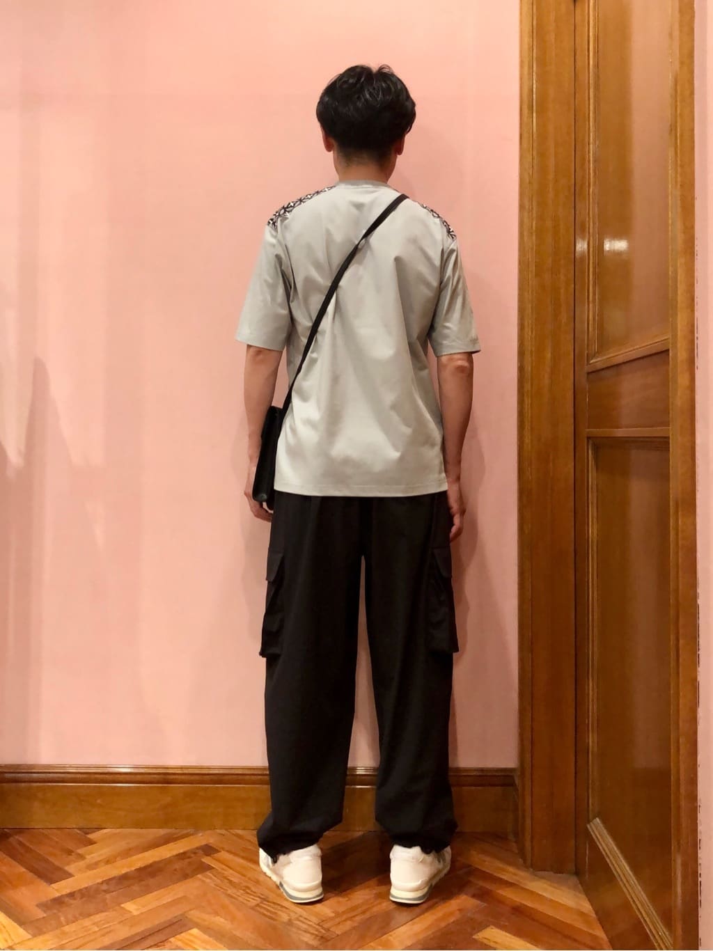 OKJさんの「DRESSTERIOR｜◆【セットアップ可】2WAYストレッチ ワイドカーゴパンツ」を使ったコーディネート