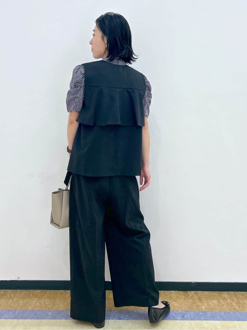 su.さんの「index｜柄プリントピンタックブラウス【洗濯機洗い可／イージーアイロン／防シワ】」を使ったコーディネート