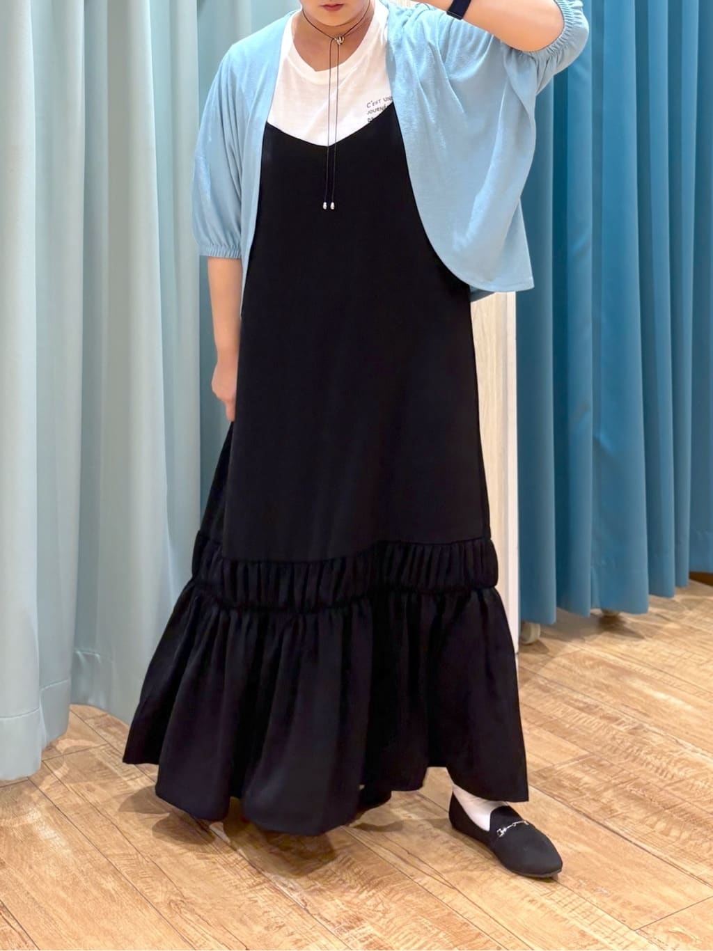 砂糖さんの「SHOO･LA･RUE｜【UV/さらさらタッチ】女性らしさ漂う 5分袖ボレロカーディガン」を使ったコーディネート