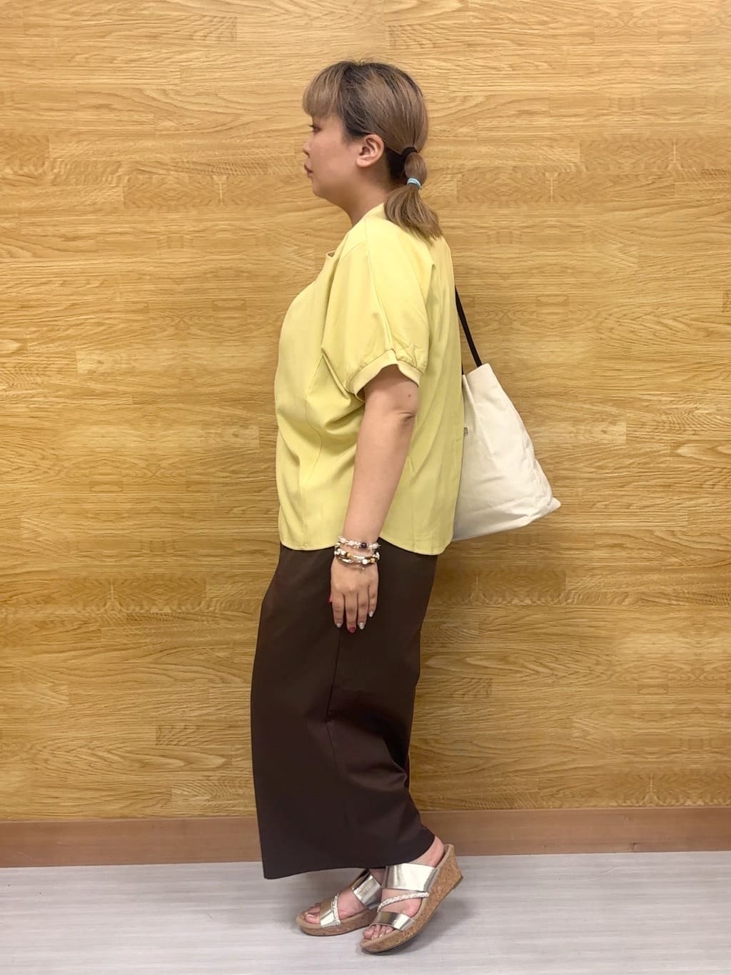 ぁむさんの「SHOO･LA･RUE｜【ひんやり/洗濯後しわになりにくい】リブ切り替えドルマンブラウス」を使ったコーディネート
