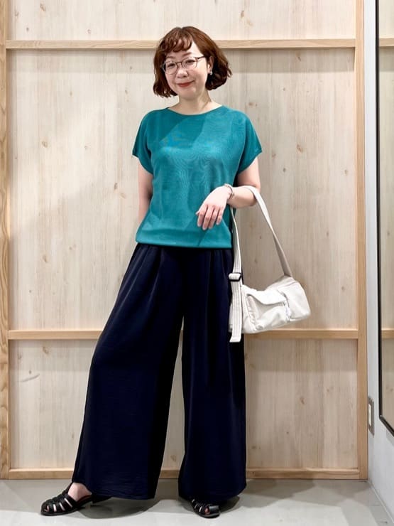 nakoさんの「THE SHOP TK｜【6色展開】さらさらフレンチニット【毛玉になりにくい/洗濯機OK】」を使ったコーディネート