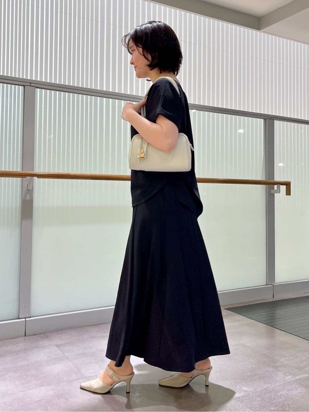 ちりんさんの「UNTITLED｜◆【セットアップ可/接触冷感/イージーケア】リラクミスト フレアスカート」を使ったコーディネート