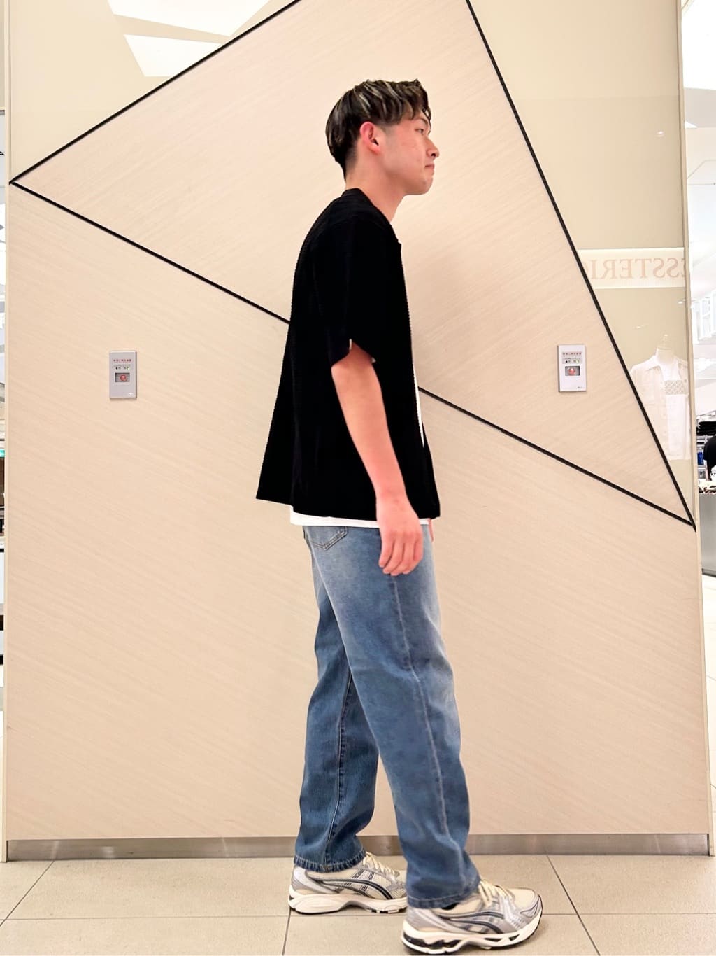 千葉亮太さんの「DRESSTERIOR｜オーガニックコットン キューバニットシャツ」を使ったコーディネート
