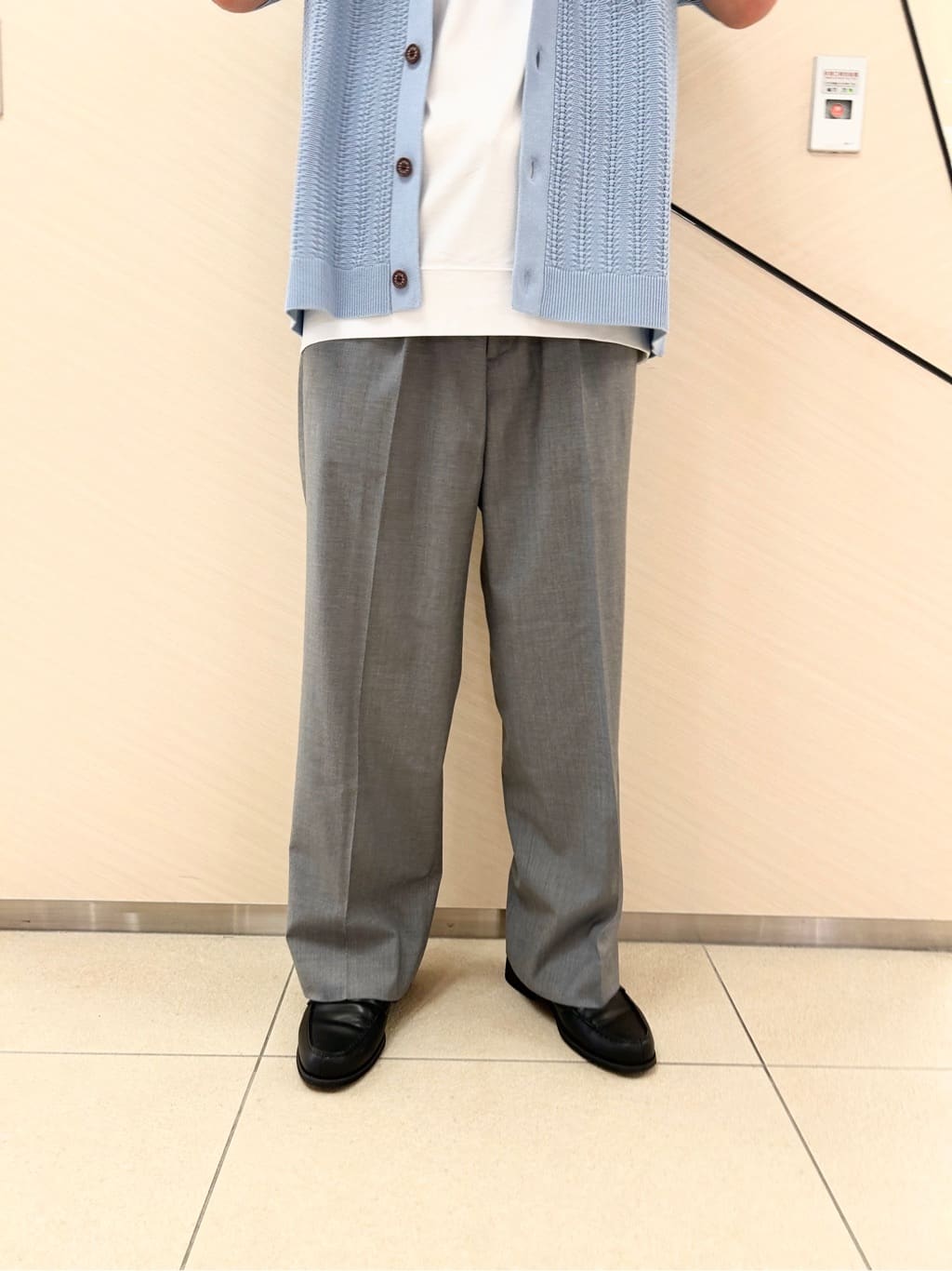 千葉亮太さんの「DRESSTERIOR｜オーガニックコットン キューバニットシャツ」を使ったコーディネート