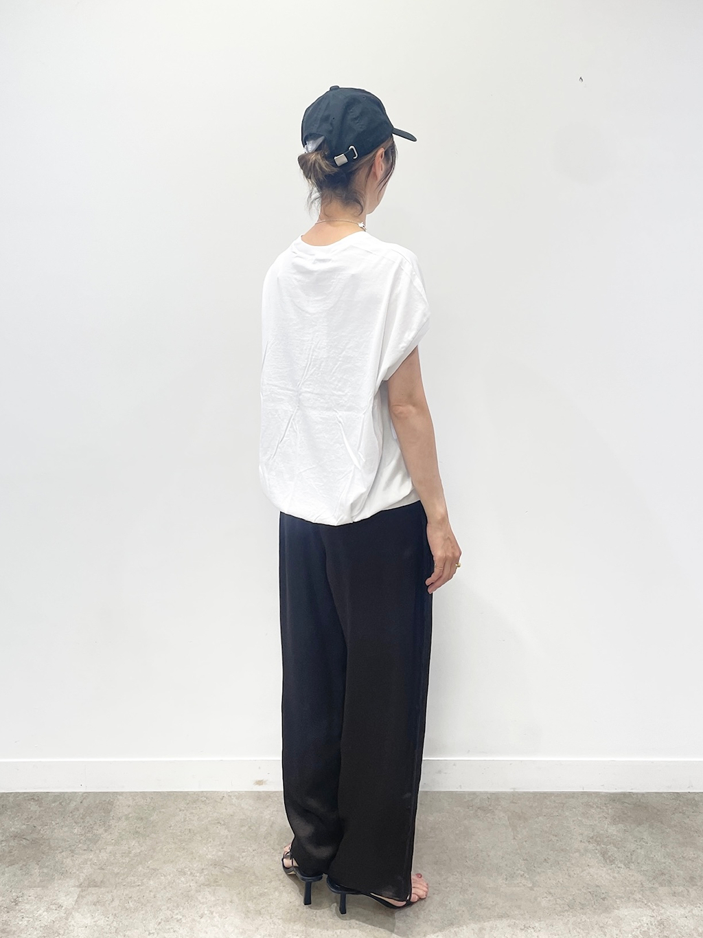 KAYOさんの「UNTITLED｜」を使ったコーディネート