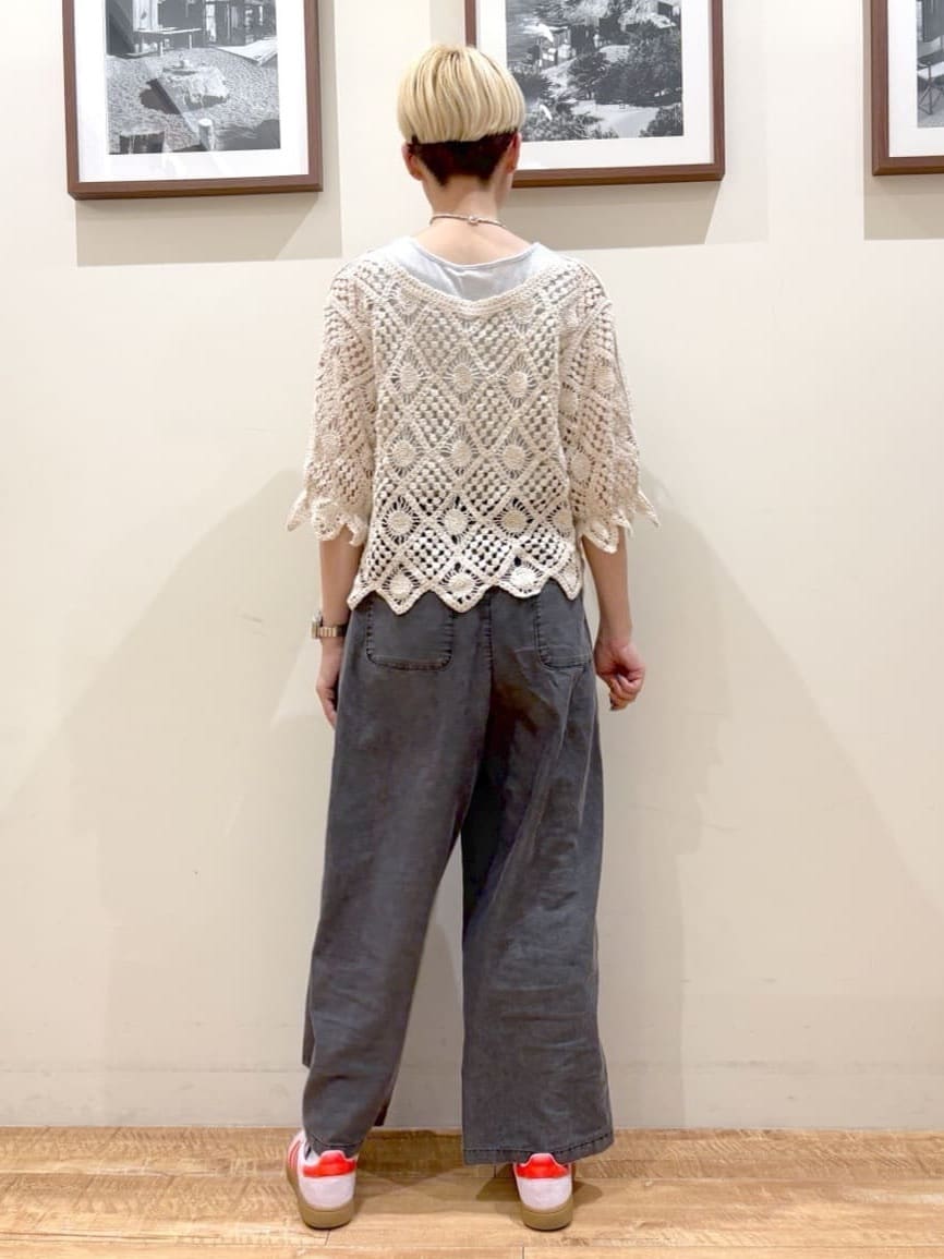 Ayumiさんの「SHOO･LA･RUE｜【2WAY】大人のほんのり甘いスタイルに クロシェレースカーディガン」を使ったコーディネート