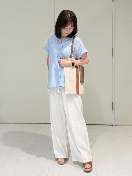 makiさんの「UNTITLED｜【洗える/スキッパー】フレンチスリーブシアーブラウス」を使ったコーディネート