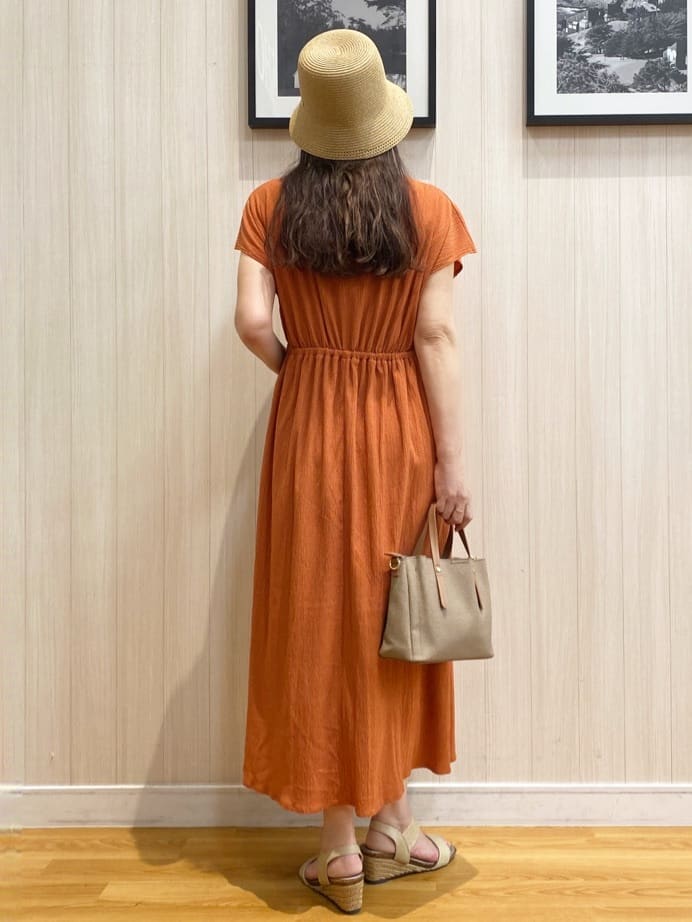 natsuさんの「SHOO･LA･RUE｜【前後2WAY】さらりと大人上品に 楊柳フレンチワンピース」を使ったコーディネート