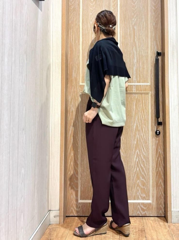 meiさんの「SHOO･LA･RUE｜【洗える/S-LL/体型カバー】レース使いが華やか フレンチスリーブコットンTシャツ」を使ったコーディネート