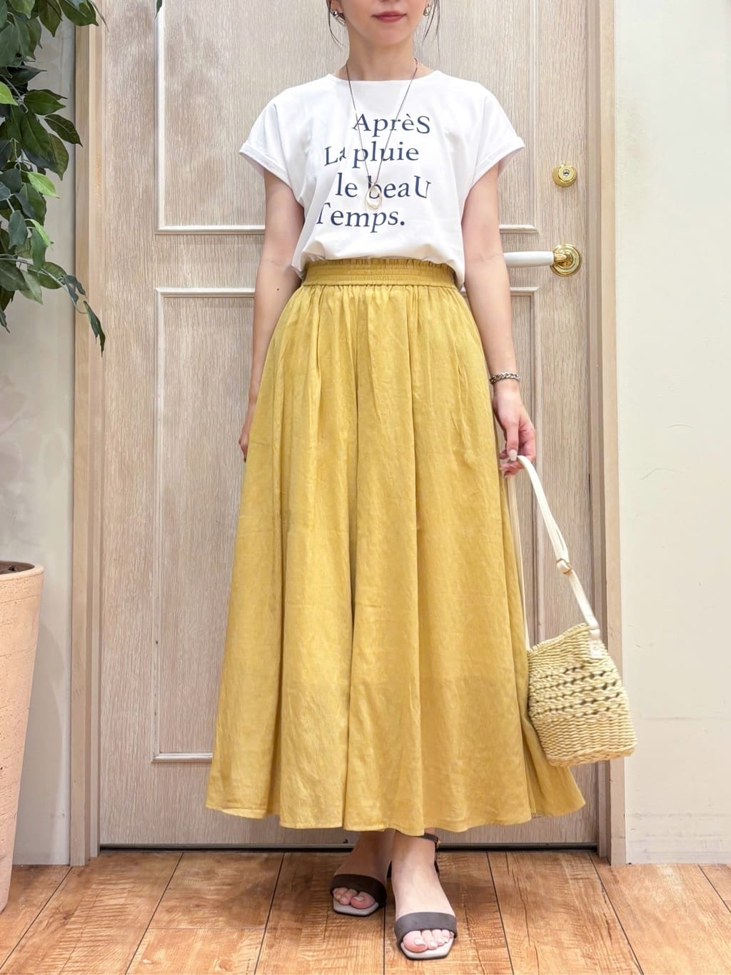 なみさんの「SHOO･LA･RUE｜【S-LL/裏地ひんやり】エアリーで涼やか 大人のシアースカーチョ」を使ったコーディネート