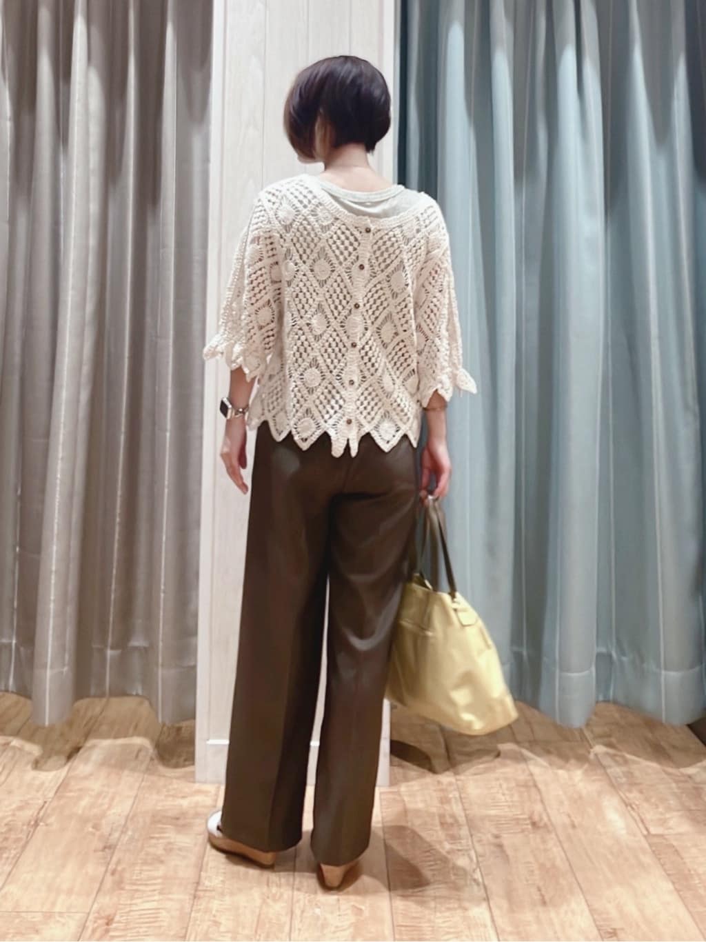 aaamiさんの「SHOO･LA･RUE｜【2WAY】大人のほんのり甘いスタイルに クロシェレースカーディガン」を使ったコーディネート