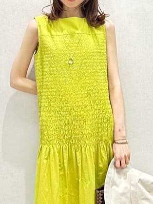 Miwaさんの「UNTITLED｜◆【コットン100/夏ワンピ/ナロー】シャーリングワンピース」を使ったコーディネート