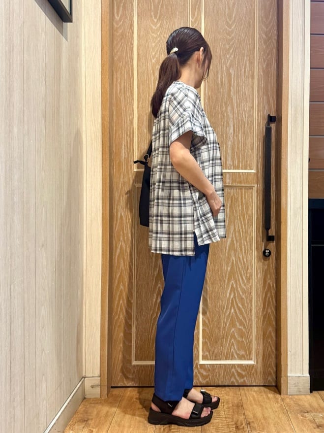 KAORIさんの「SHOO･LA･RUE｜【S-LL】きれいに体型カバー さらシャリコットン スキッパーシャツ」を使ったコーディネート