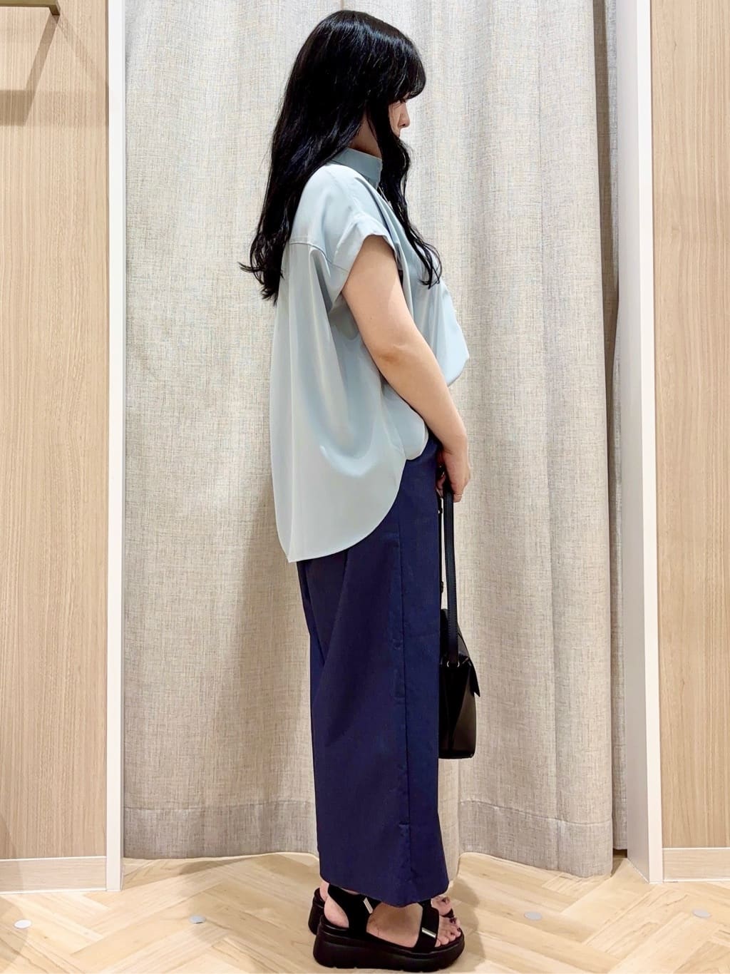 minamiさんの「grove｜サマーハイパーストレッチワイドパンツ」を使ったコーディネート