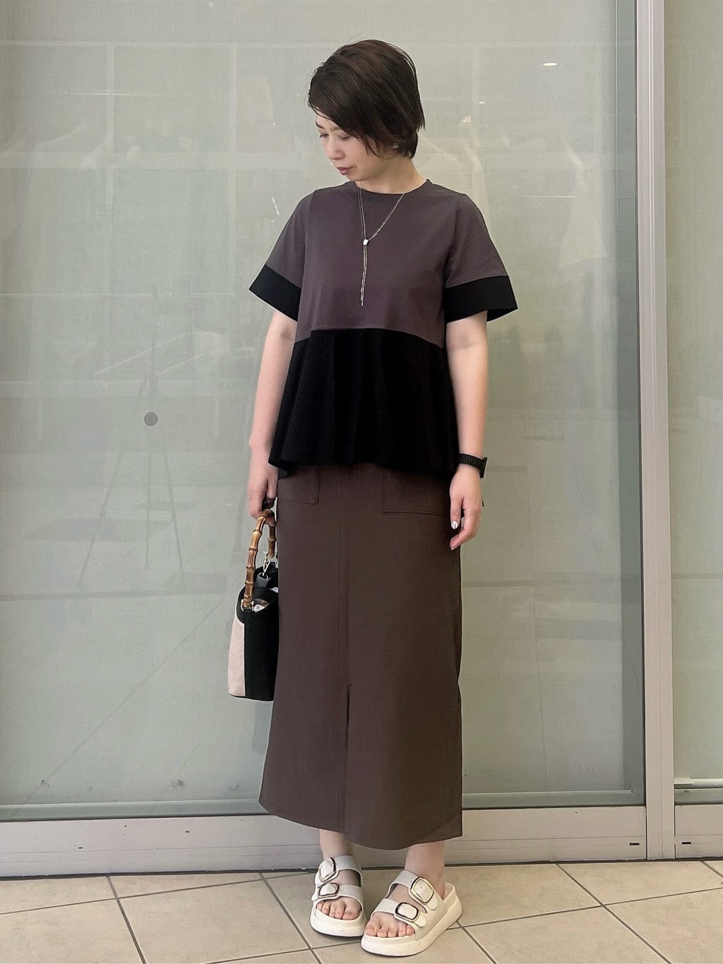 yo-koさんの「OPAQUE.CLIP｜配色フハクドッキングペプラムトップス【洗濯機洗い可／抗ピル】」を使ったコーディネート