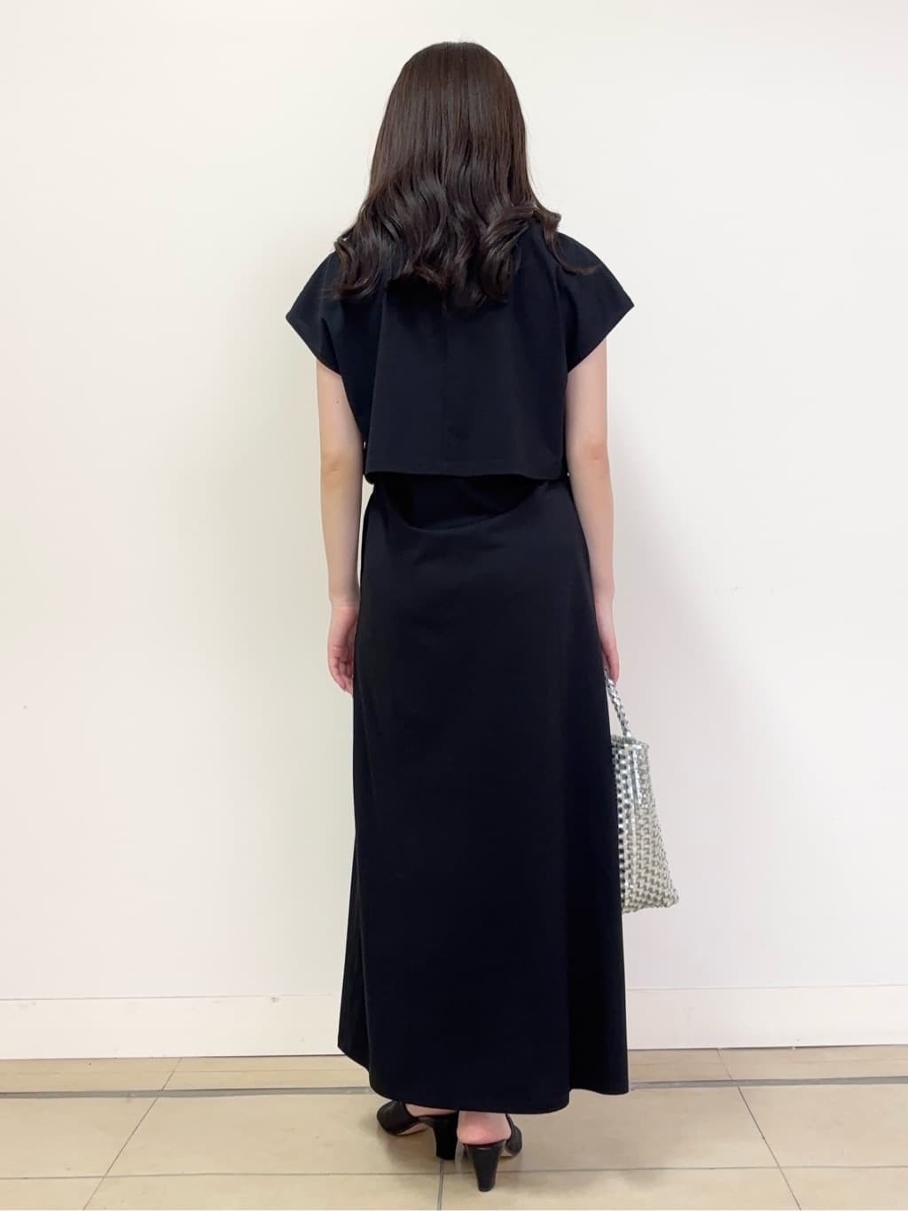 あやかさんの「UNTITLED｜メタリックメッシュトート」を使ったコーディネート