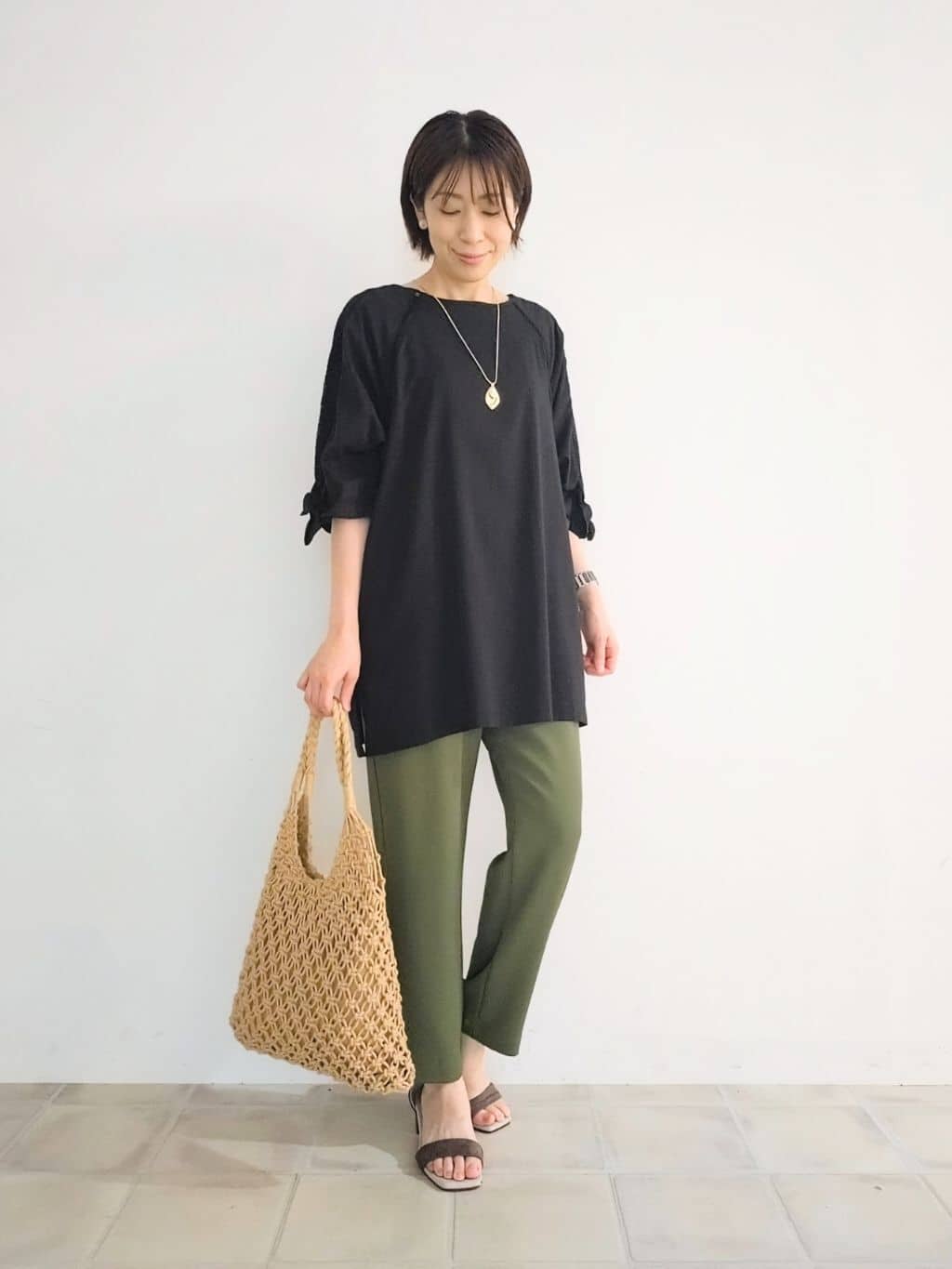 miomioさんの「SHOO･LA･RUE｜【S-LL】お袖デザインが華やか はしごレースチュニック」を使ったコーディネート