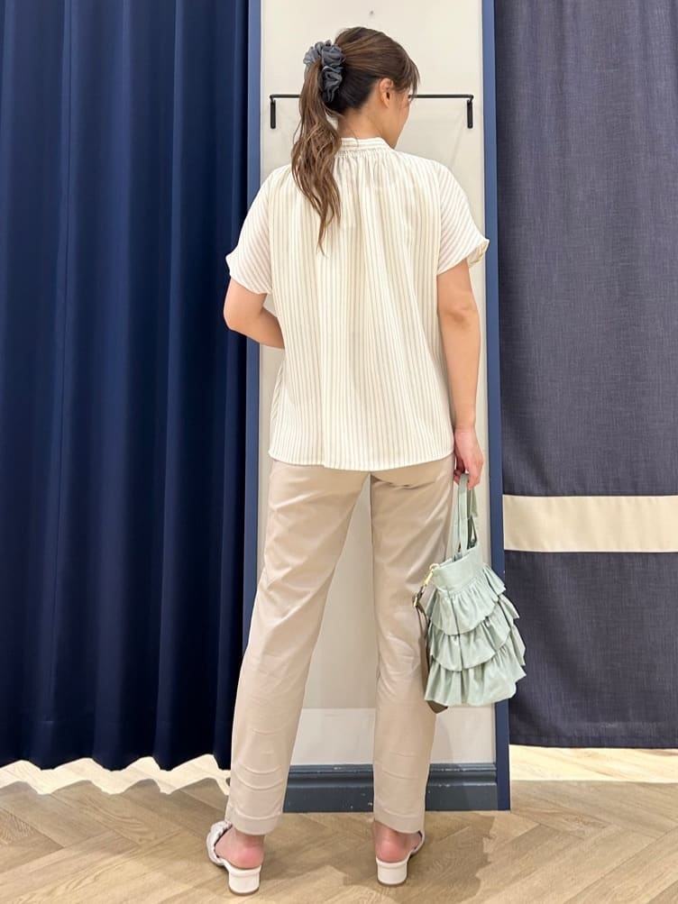 Orikaさんの「grove｜【冷感】サマーハイパーストレッチテーパードパンツ」を使ったコーディネート