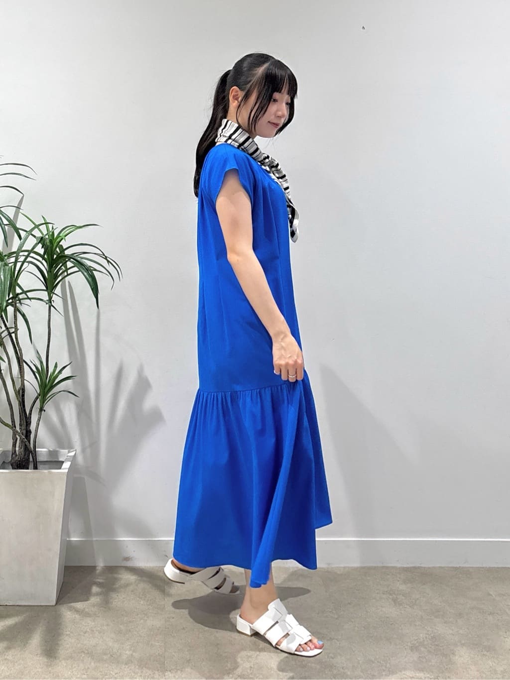 ibukiさんの「INDIVI｜【1枚でコーデ完成！】タックワンピース」を使ったコーディネート