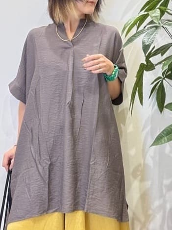 misakiさんの「SHOO･LA･RUE｜【S-LL/裏地ひんやり】エアリーで涼やか 大人のシアースカーチョ」を使ったコーディネート
