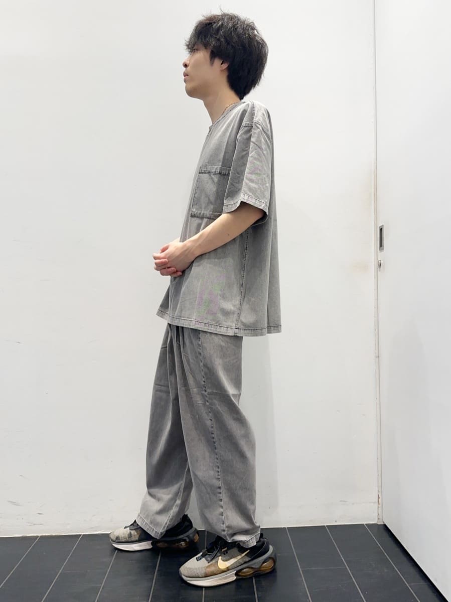 ちびちゃんさんの「THE SHOP TK｜ライトデニム半袖Tシャツ【洗濯機OK】」を使ったコーディネート