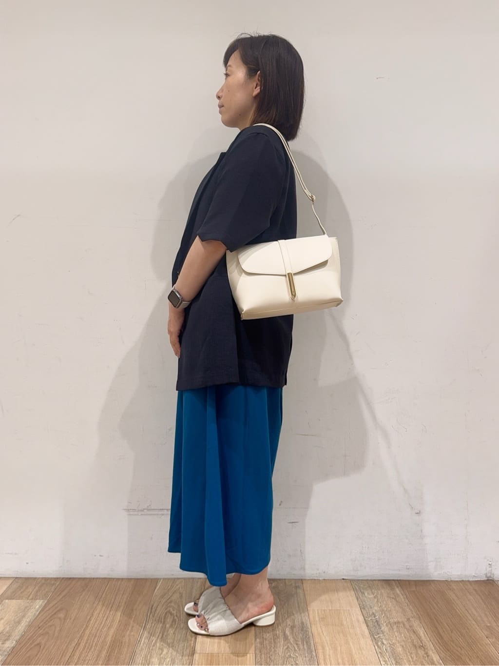 miさんの「grove｜軽やかに羽織れて、きちんと見え ハーフスリーブテーラードジャケット」を使ったコーディネート