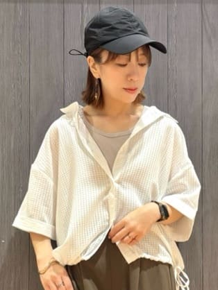 meiさんの「SHOO･LA･RUE｜シルエット変化を楽しめる シアーチェックドロストシャツ」を使ったコーディネート