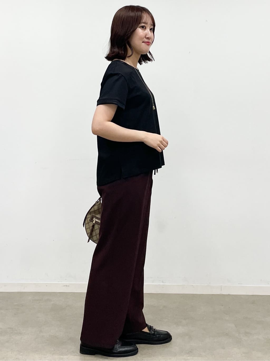 yukariさんの「Reflect｜ドライタッチニットベスト」を使ったコーディネート