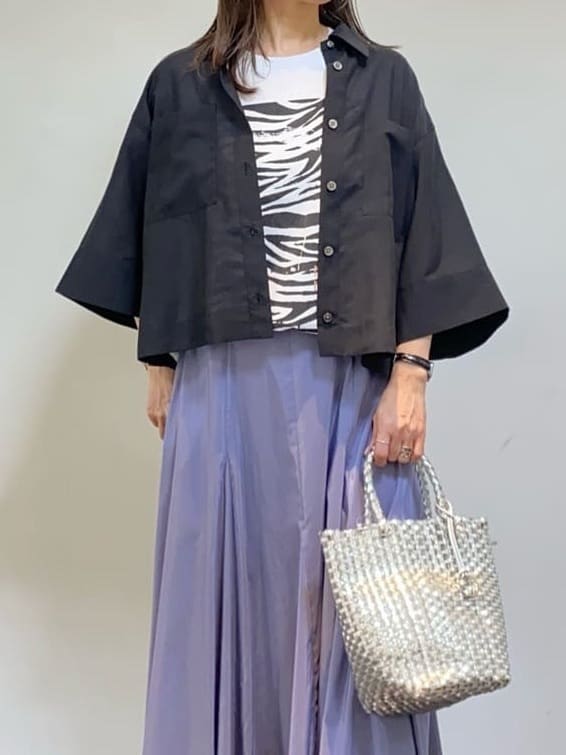 tomoさんの「UNTITLED｜◆【トレンド/後ろゴム】ローンフレアスカート」を使ったコーディネート