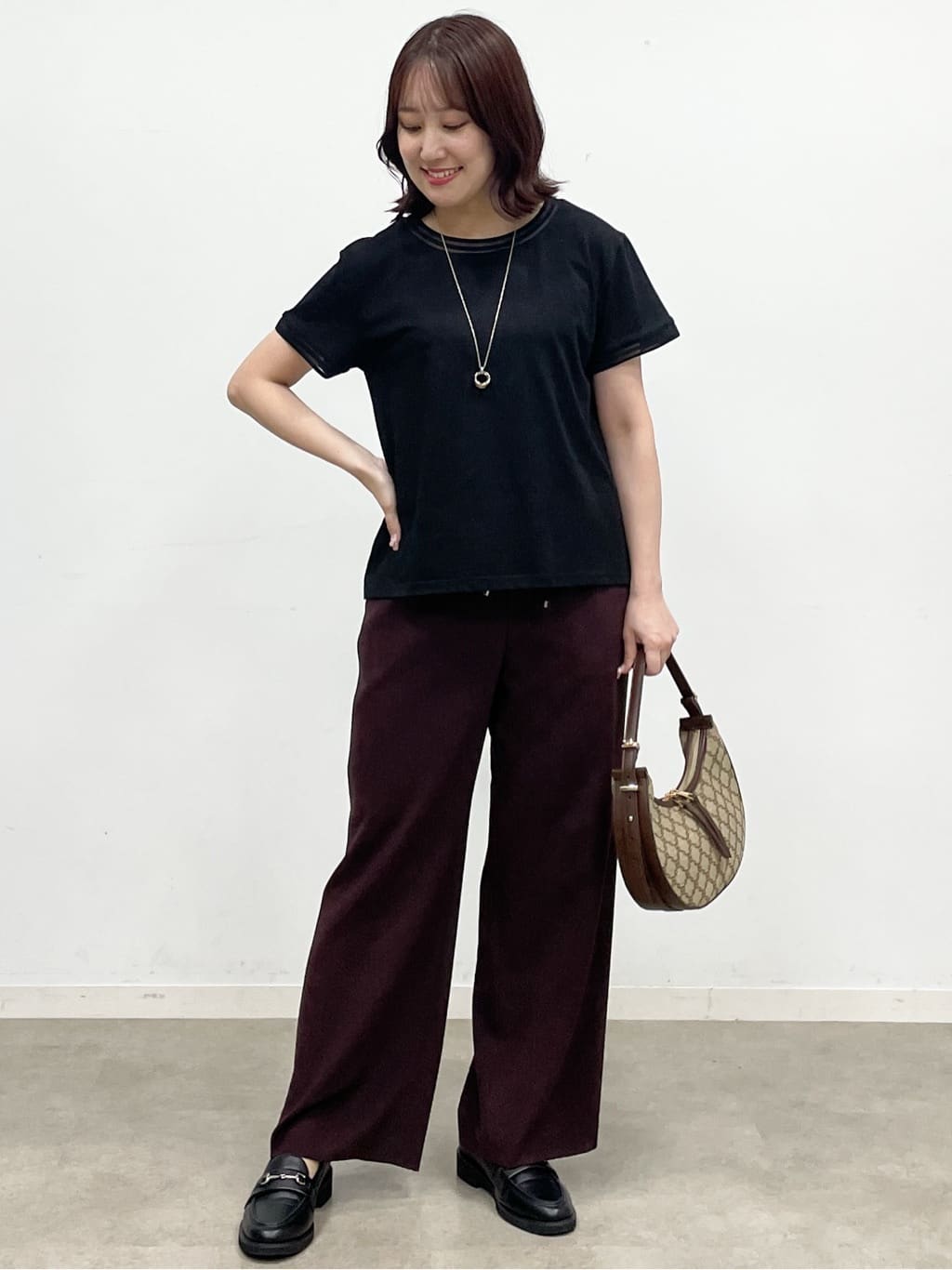 yukariさんの「Reflect｜ドライタッチニットベスト」を使ったコーディネート