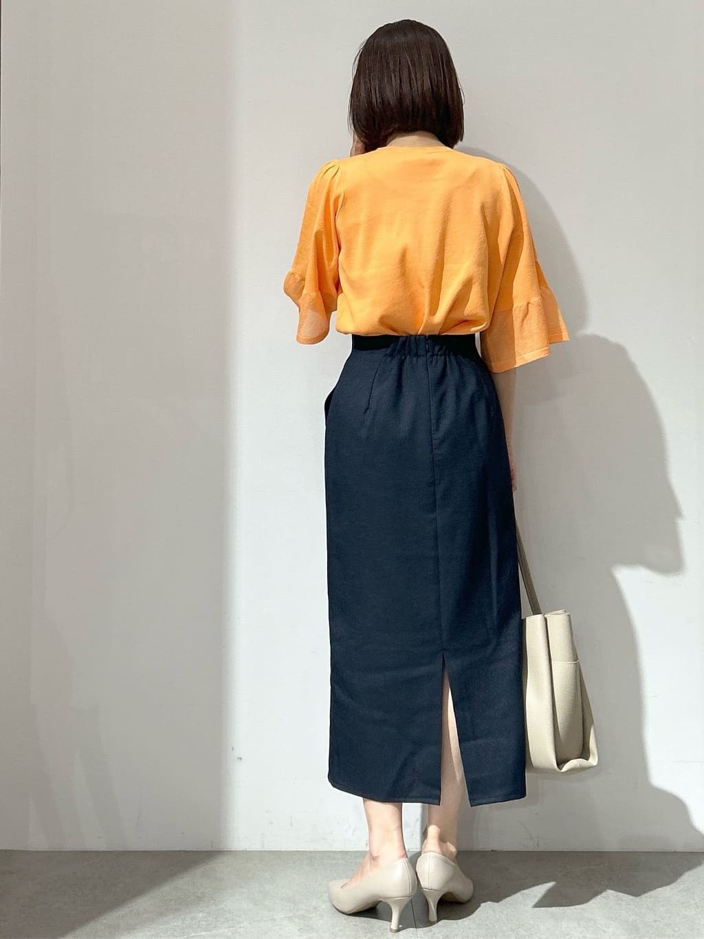 NAKAさんの「OPAQUE.CLIP｜《5色展開》シアーフレアスリーブニット【洗濯機洗い可】」を使ったコーディネート