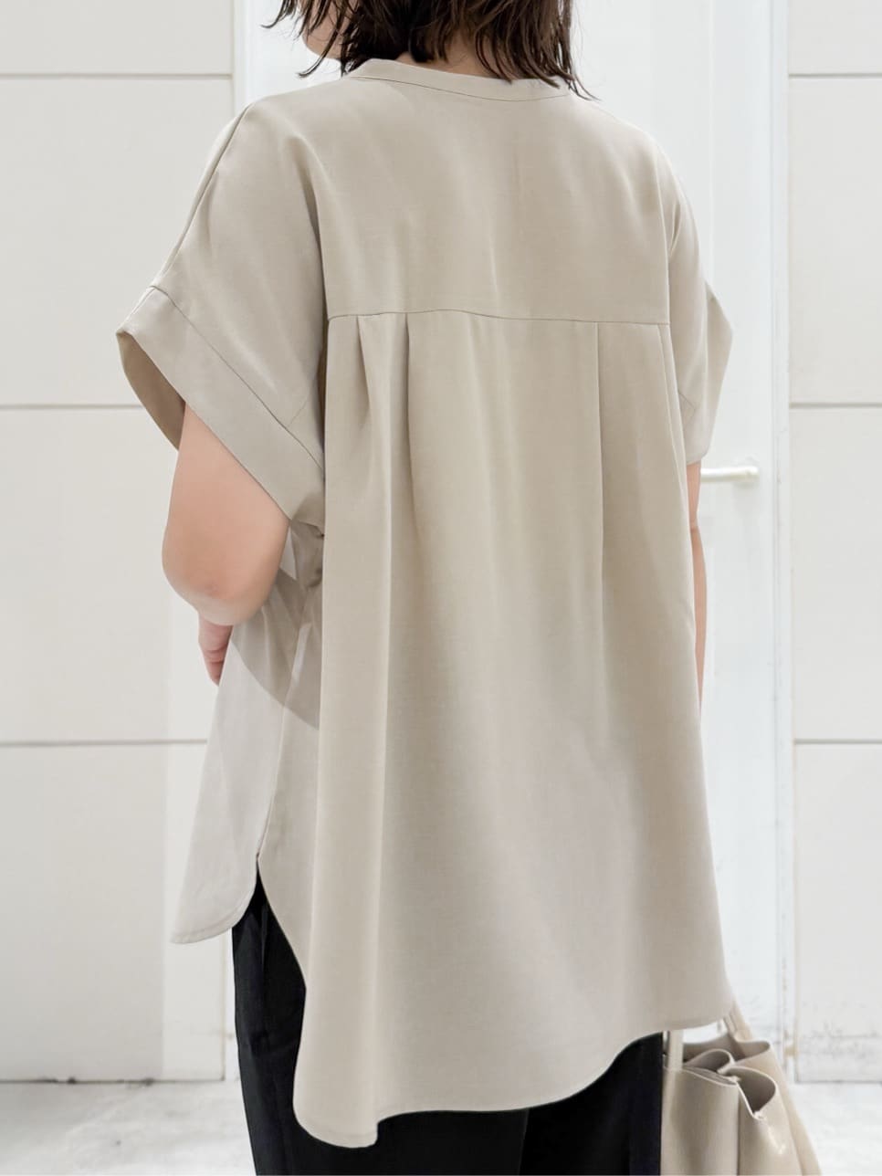 yuka.aさんの「OPAQUE.CLIP｜《7色展開／SS-LLサイズ》ストレッチスキッパーブラウス／セットアップ対応【洗濯機洗い可／防シワ】」を使ったコーディネート