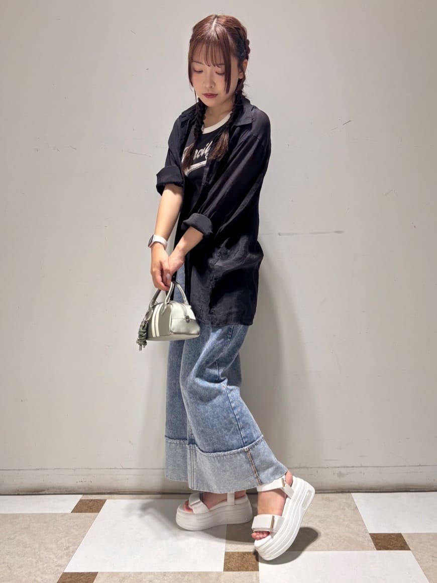 せらら⭐️さんの「ESPERANZA｜厚底フラットスポサン」を使ったコーディネート