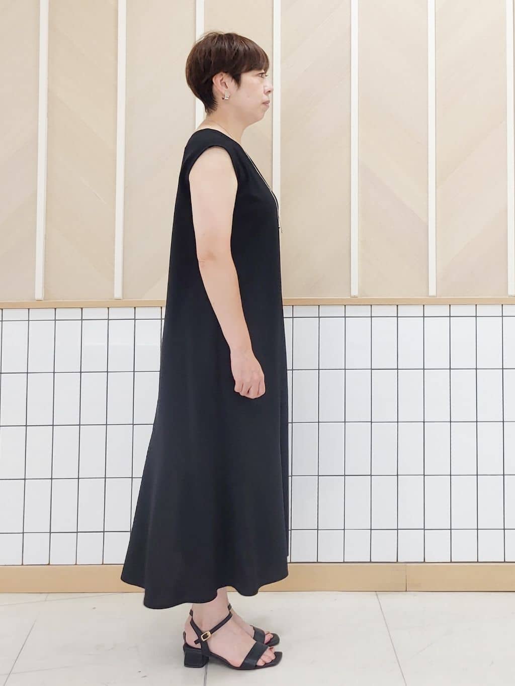 tomoさんの「COUP DE CHANCE｜【手洗い可／日本製】フレアワンピース」を使ったコーディネート