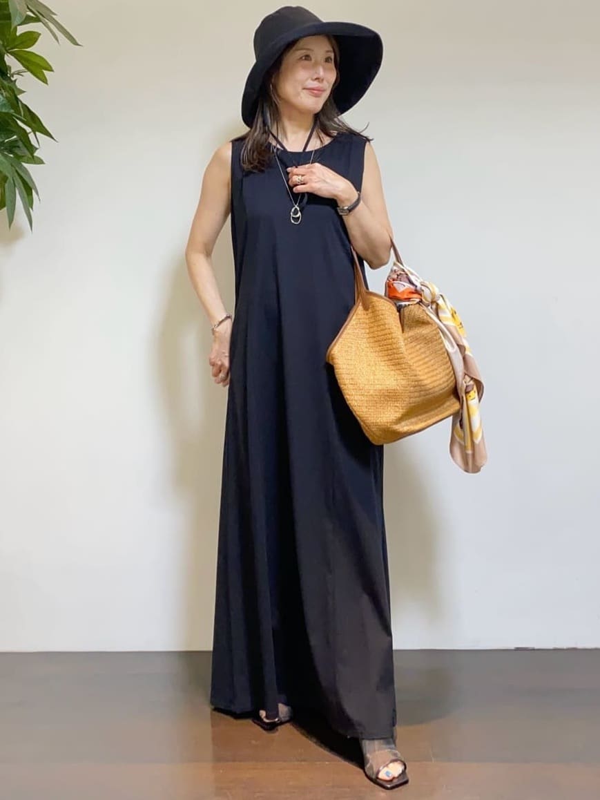 tomoさんの「UNTITLED｜【追加】ライトダブルリングネックレス」を使ったコーディネート